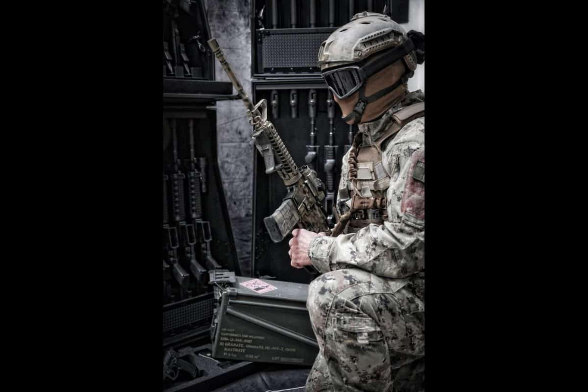 GUNCASE - PORTABLE WEAPONS RACK