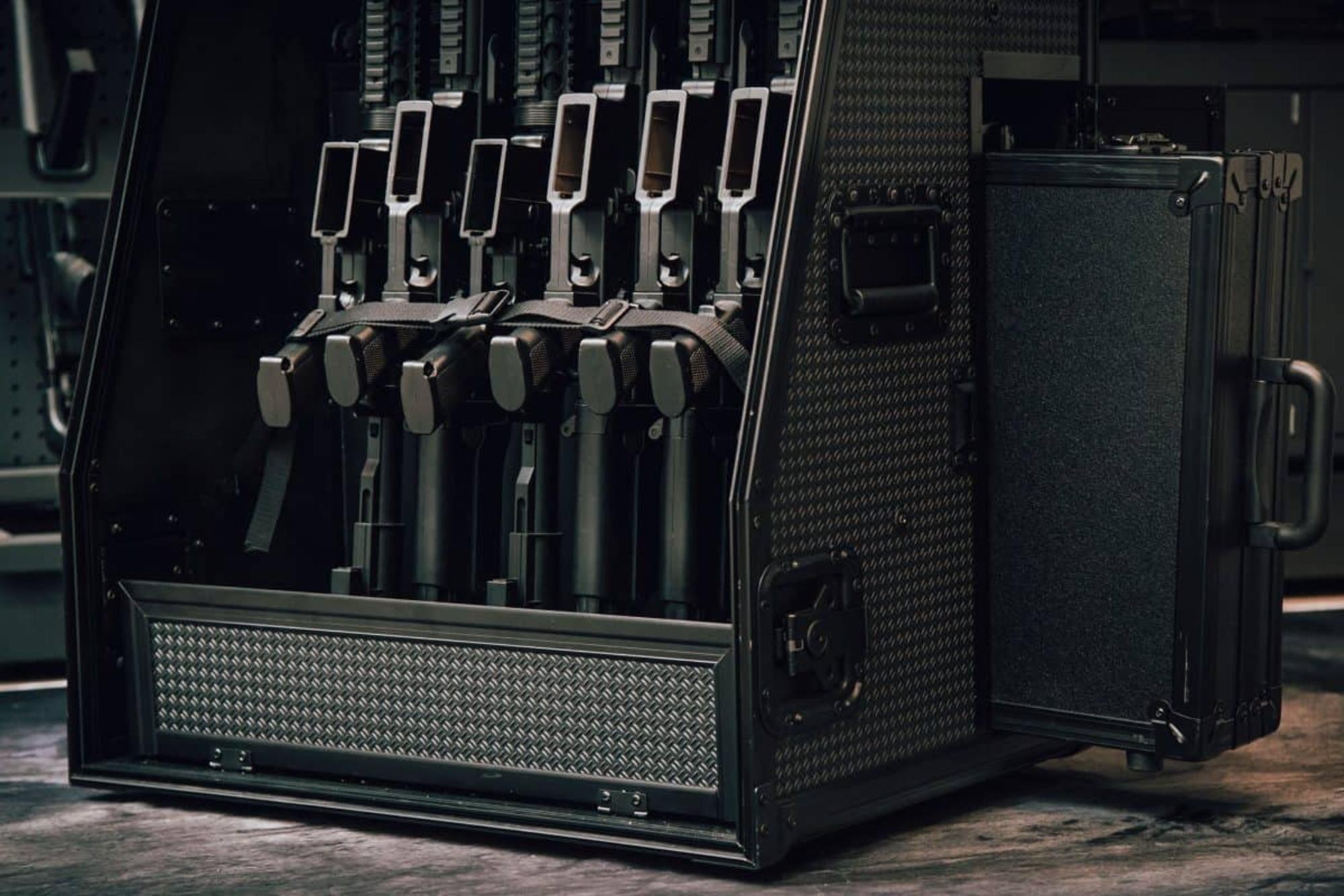 GUNCASE - PORTABLE WEAPONS RACK