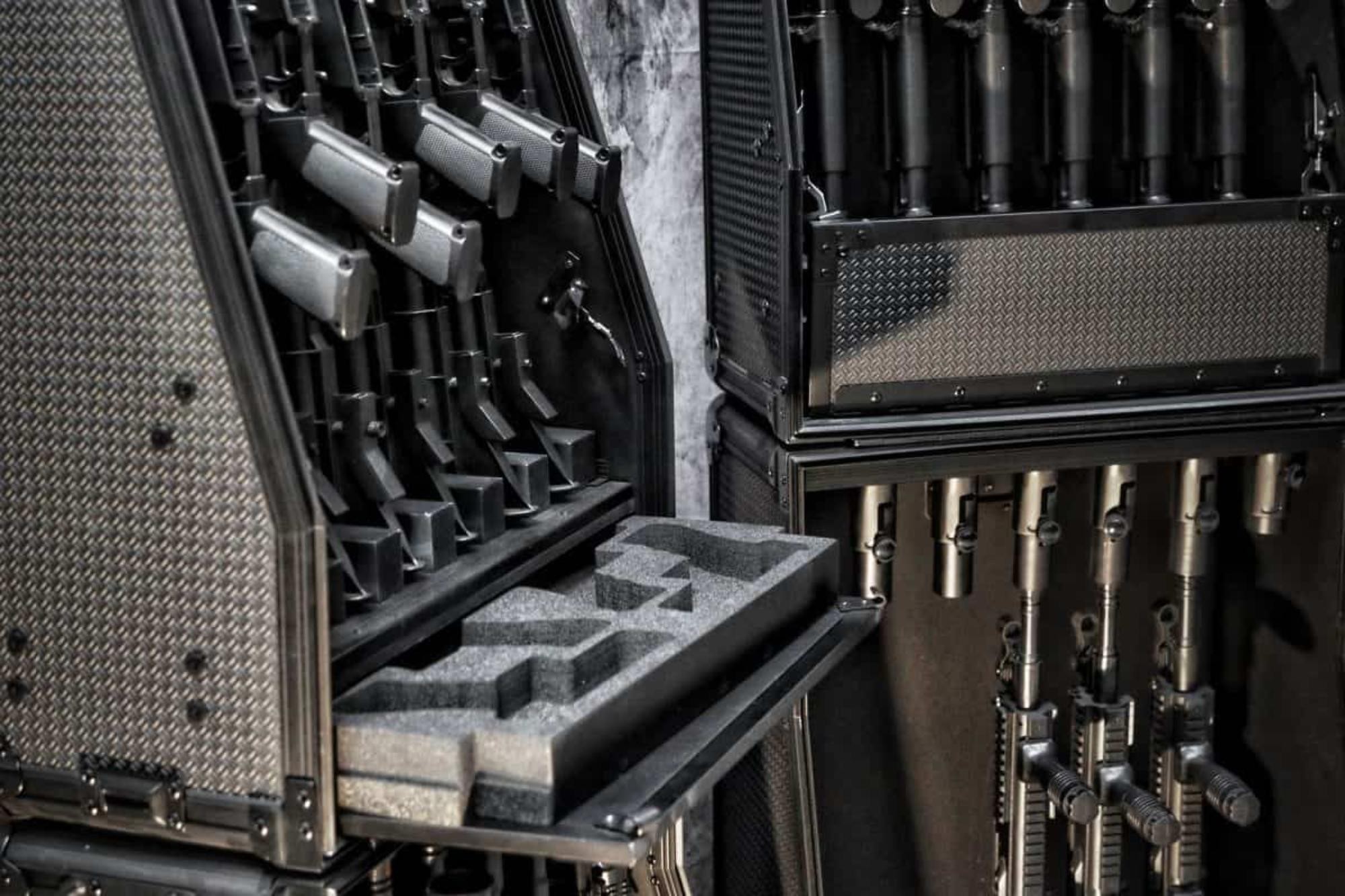GUNCASE - PORTABLE WEAPONS RACK