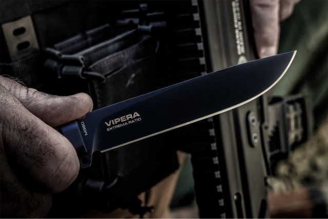 VIPERA TOTAL BLACK M390 | Extrema Ratio
