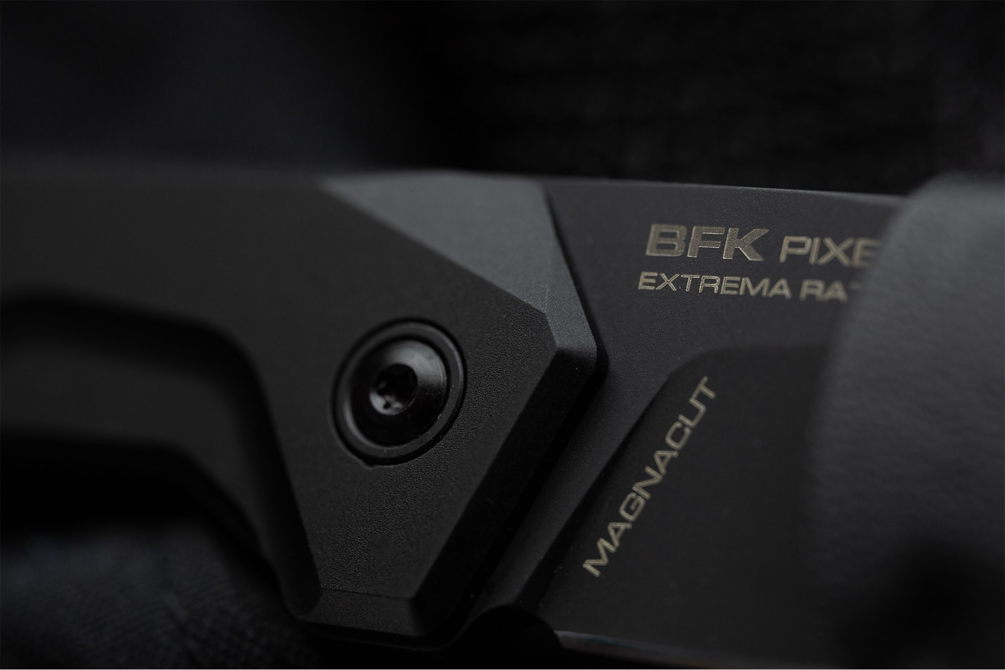 BFK PIXEL | Extrema Ratio